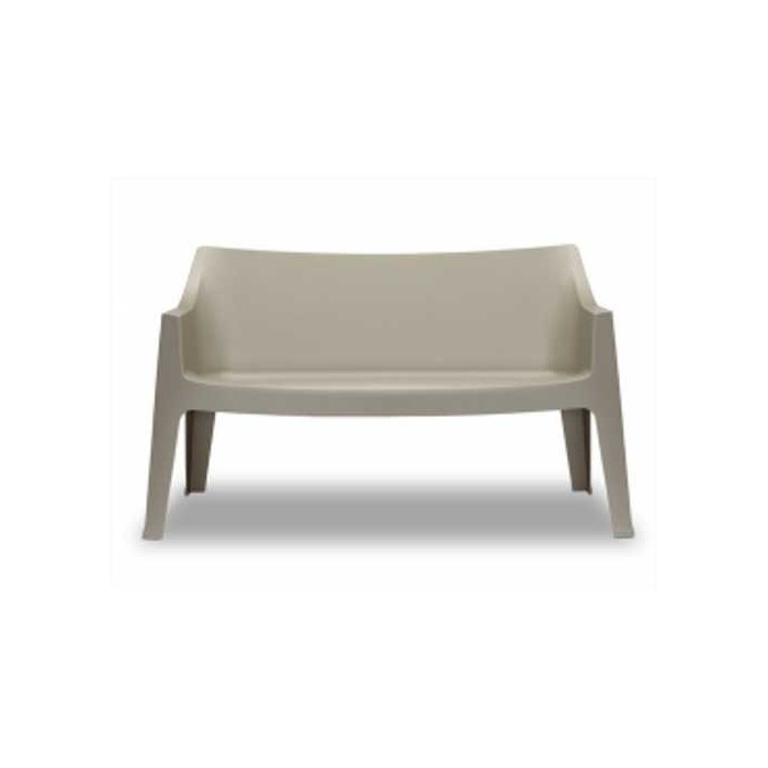 COCCOLONA - LOT DE DEUX CANAPES EN POLYPROPYLENE EMPILABLE POUR L'EXTERIEUR ,BAR, RESTAURANT, PISCINE, HOTEL SCAB DESIGN